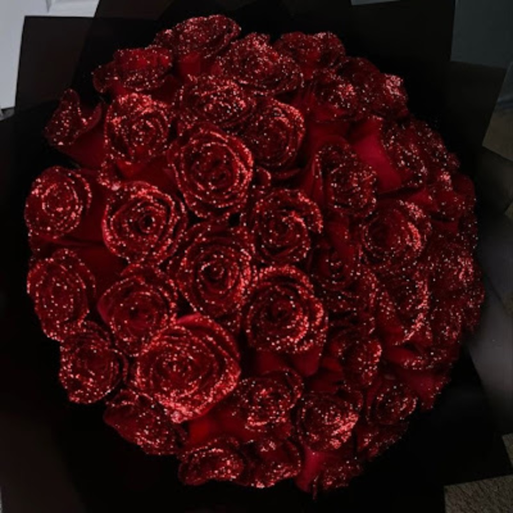 Meet your Posher, #1 gum lover